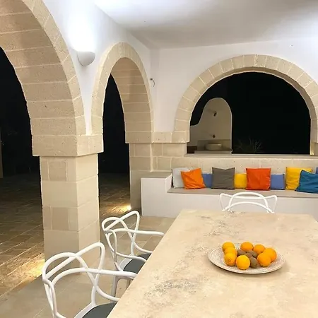 Villa Luxus With Swimmingpool, 1-6 P., Carovigno