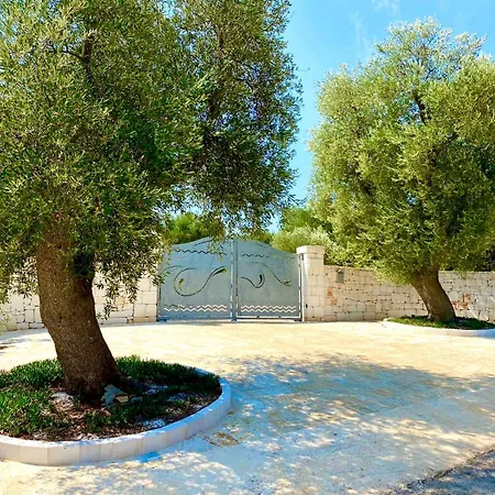 Luxus With Swimmingpool, 1-6 P., Carovigno